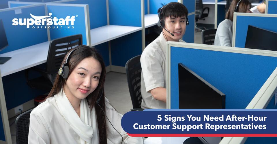 5_Signs_You_Need_After-Hour_Customer_Support_Representatives_V1 SuperStaff customer support representatives are attending to after-hour calls.